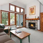 Treeline Townhome By Whistler Premier